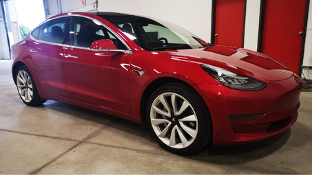 Tesla 3 2020