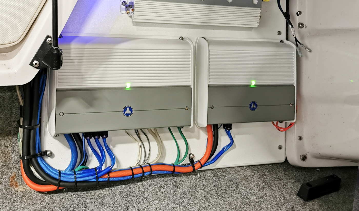 M Series Amplifiers